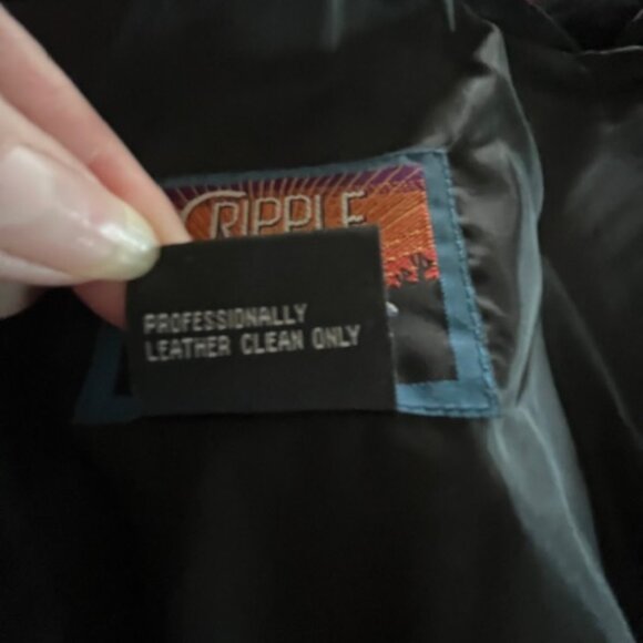 Western Black Leather Shawl with Fringe, Silver Studding and Clear Rhinestones - Picture 14 of 15